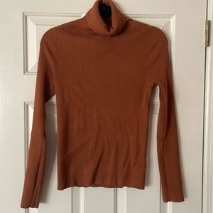 Maeve turtleneck sweater size: M
